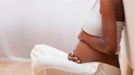 With limited research data on the impact of newer atypical antipsychotics during pregancy, pregnant women with bipolar disorder or schizophrenia may be better off with the older antipsychotics.