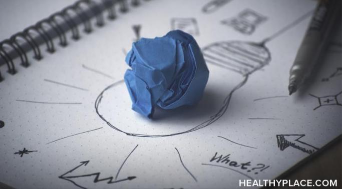 Journaling daily helps me heal from borderline personality disorder. Here's how it works and how you can start journaling if you aren't already. Take a look.